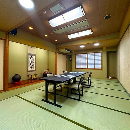 Gokayama Onsen Akaokan นันโตะ ภายนอก รูปภาพ