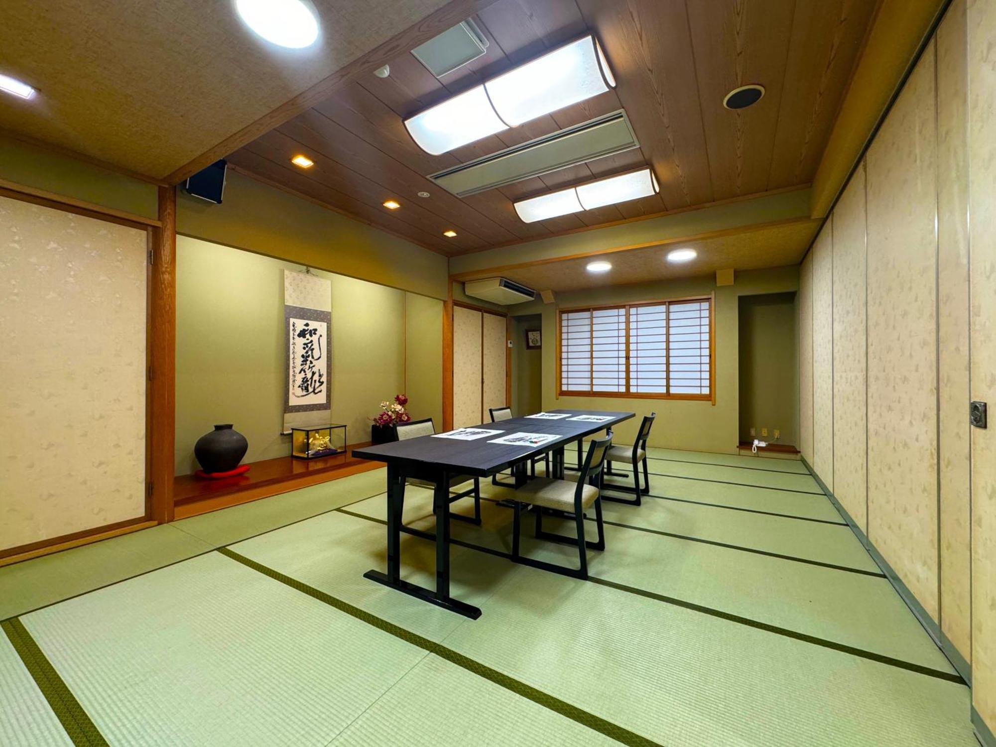 Gokayama Onsen Akaokan นันโตะ ภายนอก รูปภาพ