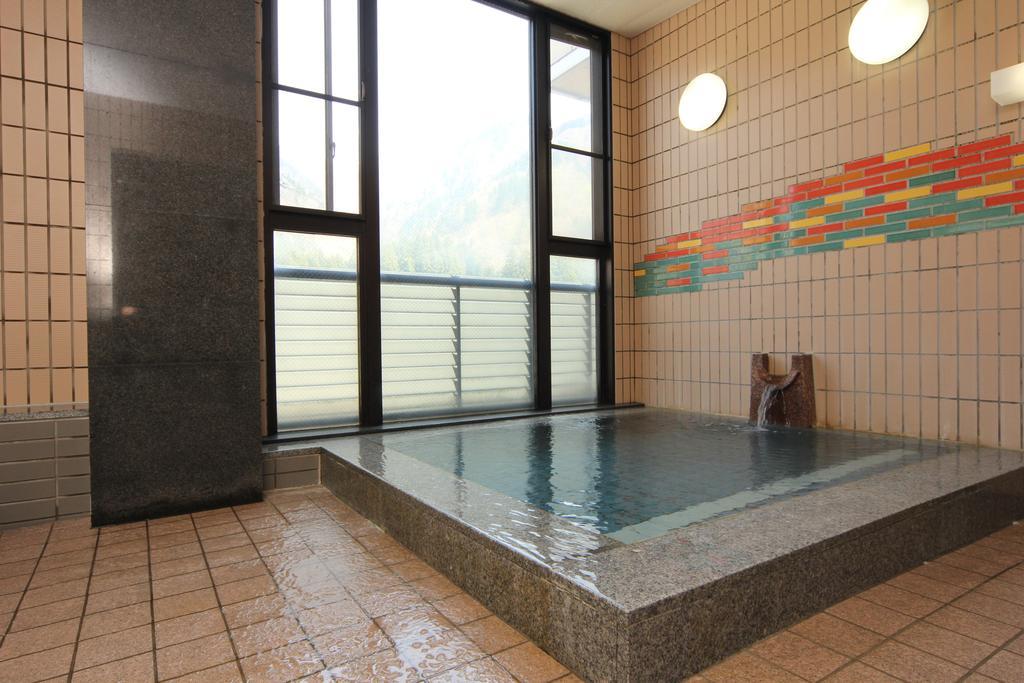 Gokayama Onsen Akaokan นันโตะ ภายนอก รูปภาพ