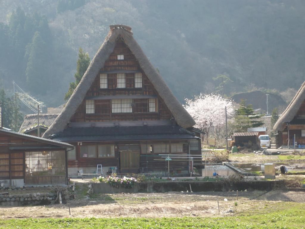 Gokayama Onsen Akaokan นันโตะ ภายนอก รูปภาพ