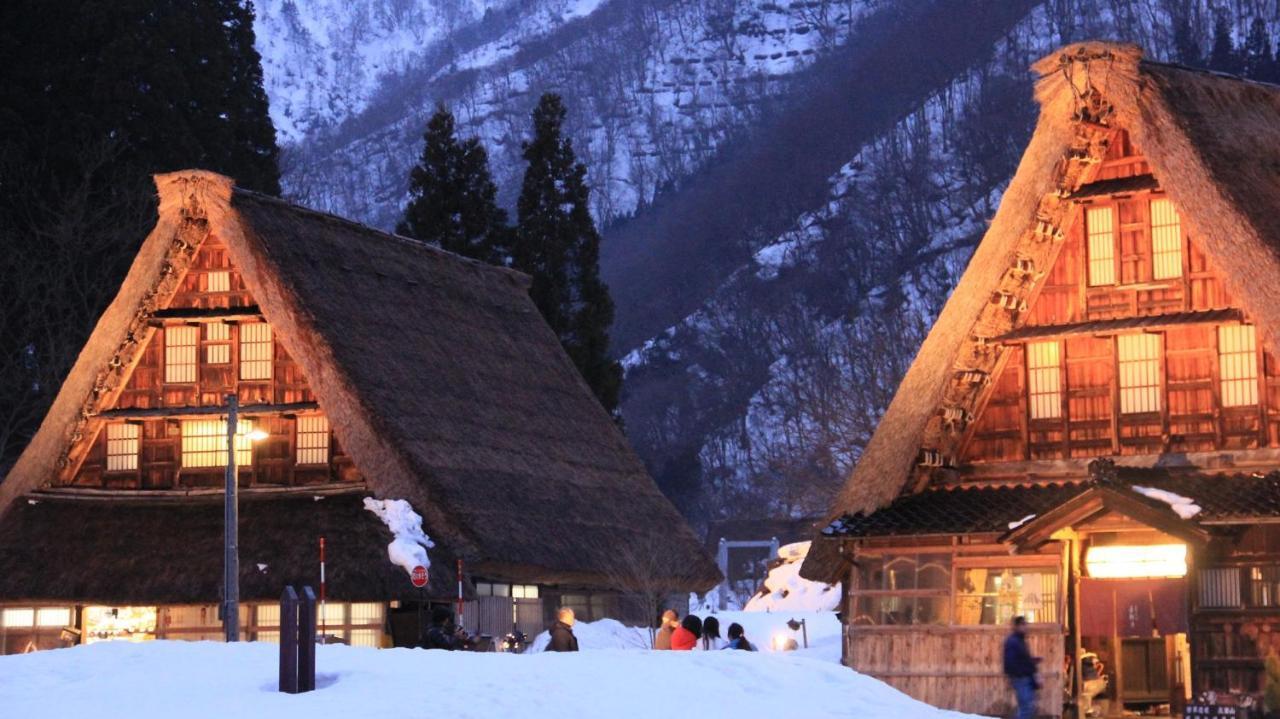 Gokayama Onsen Akaokan นันโตะ ภายนอก รูปภาพ